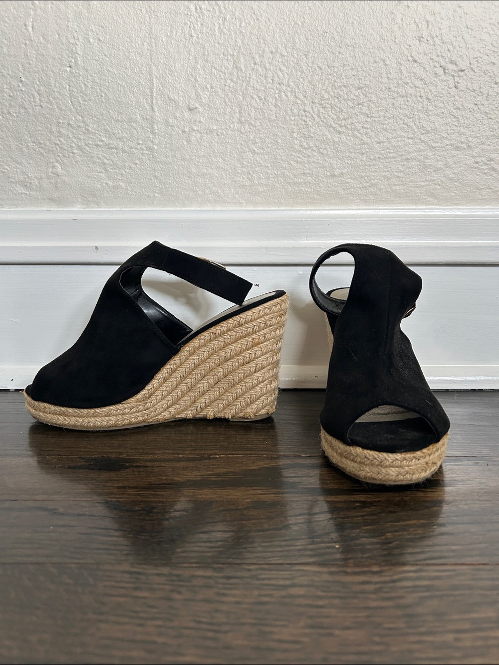 Refresh Black Suede Espadrille Wedge Sandals - Size 6.5